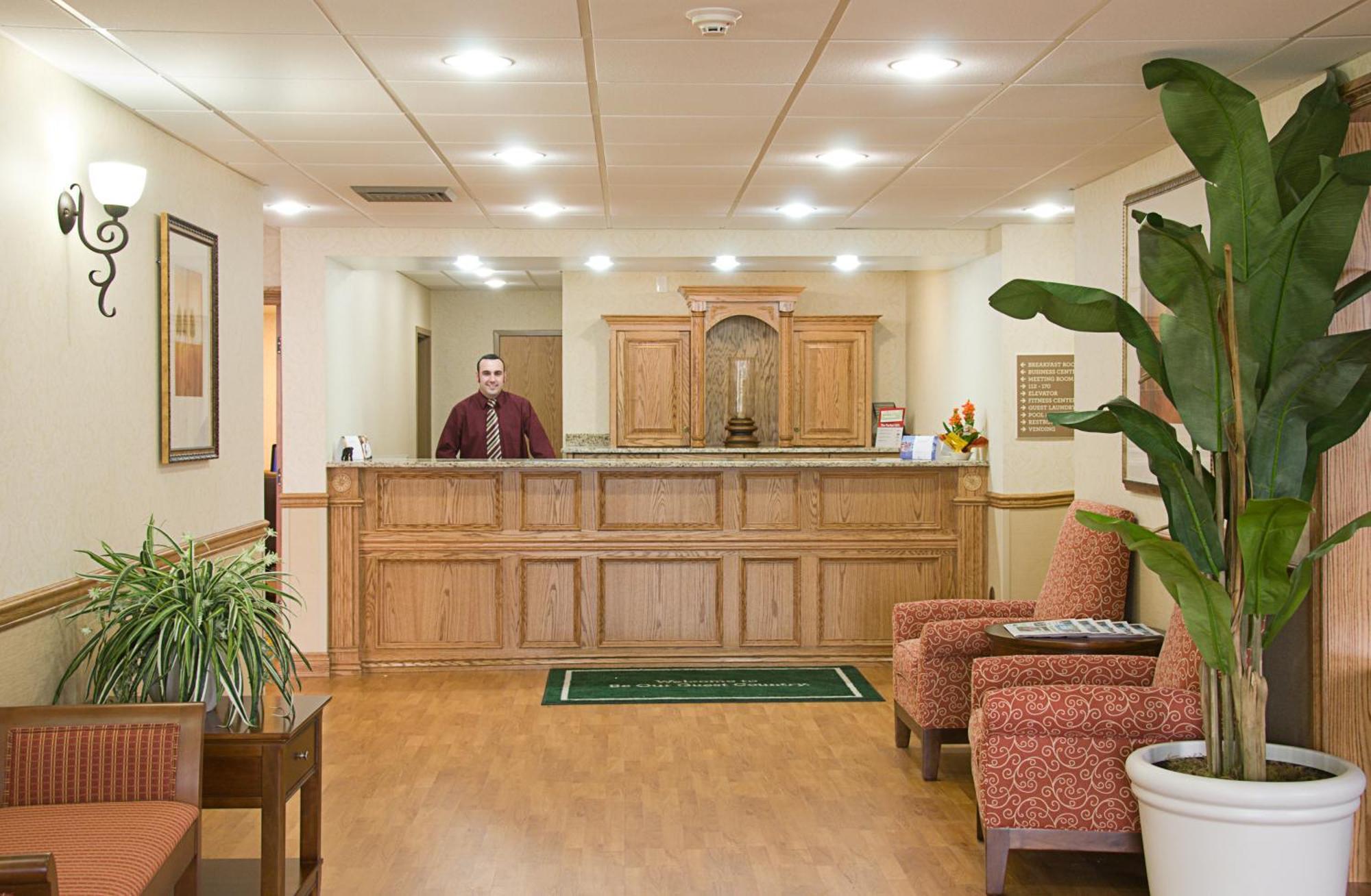 Quality Inn & Suites Saginaw Interieur foto