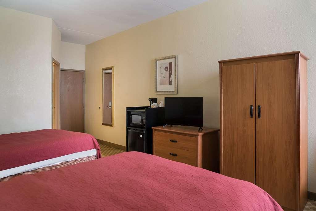 Quality Inn & Suites Saginaw Kamer foto