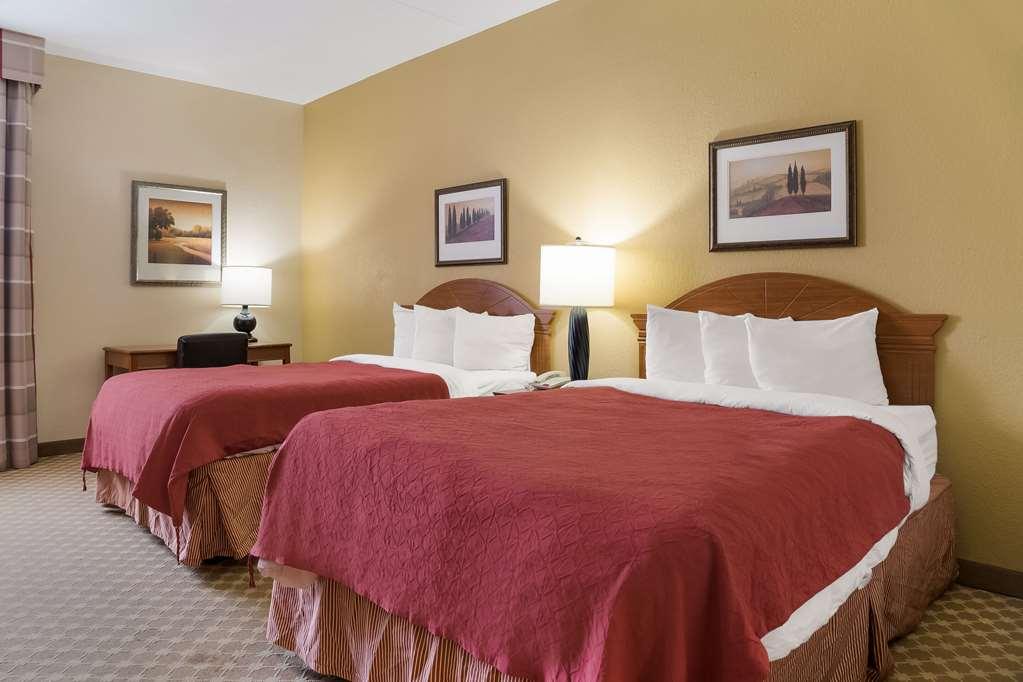 Quality Inn & Suites Saginaw Kamer foto